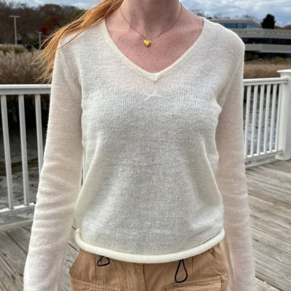 ANDI MOHAIR V-NECK SWEATER brandy melville